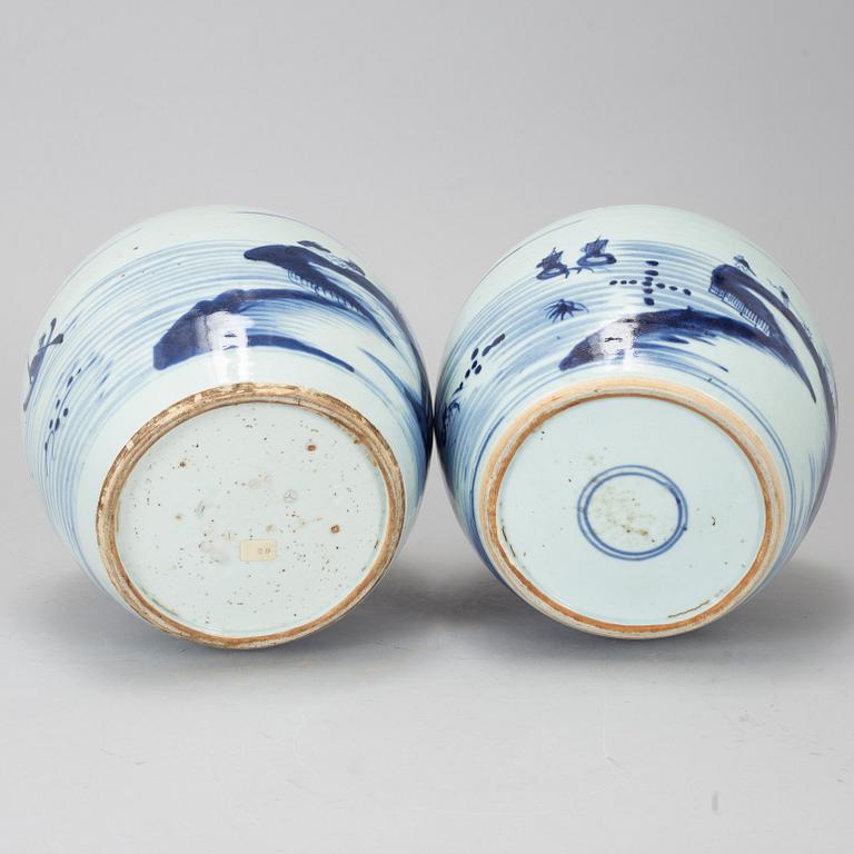 Two blue and white jars, Qing dynasty, 19th century.