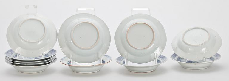 BÄRTALLRIKAR, 4+2+2+2 st, porslin. Kina, Qianlong, 1700-tal.
