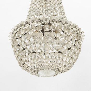 A chandelier, early 20th Century.