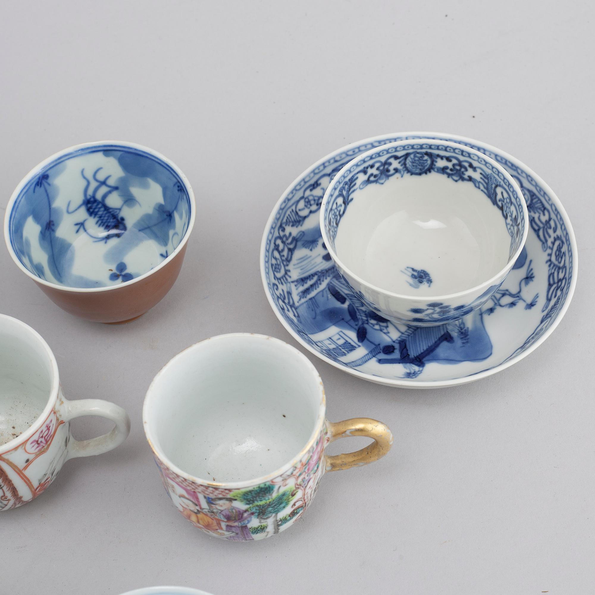16 chinese porcelain cups from the 18th/19th and 20th century.