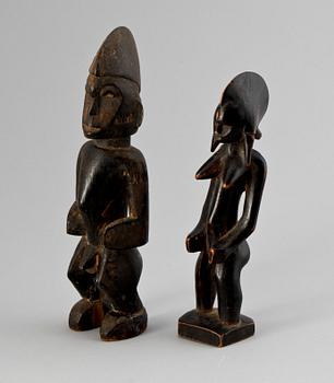 FIGURINER, 2 st, trä, Afrika, 1900-tal.