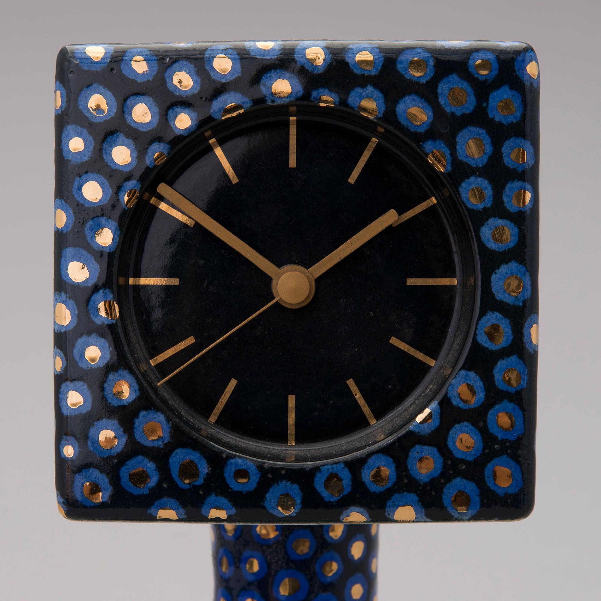 BIRGER KAIPIAINEN, bordsklocka, stengods, signerad Kaipiainen.