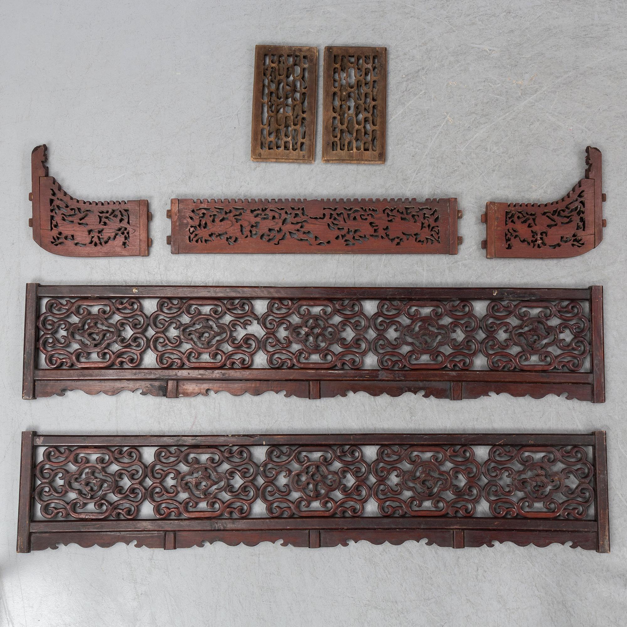 DEKORFÖREMÅL, 7 delar, trä. Kina, 1900-tal.