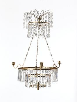402. A Gustavian-style four light chandelier.
