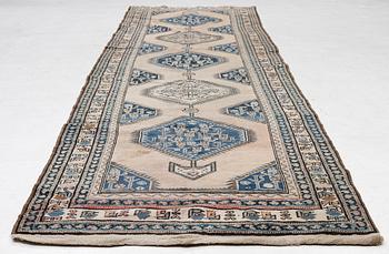 Gallery carpet, Caucasian, approx. 392 x 105 cm.