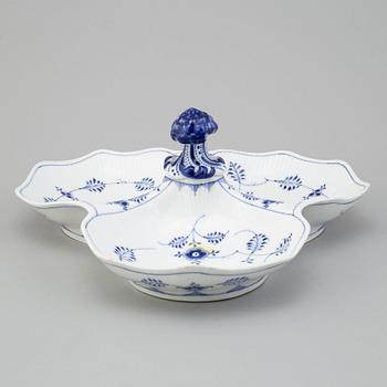 A porcelain plate, 'Musselmalet, Royal Copenhagen, Denmark, second half of the 20th century.