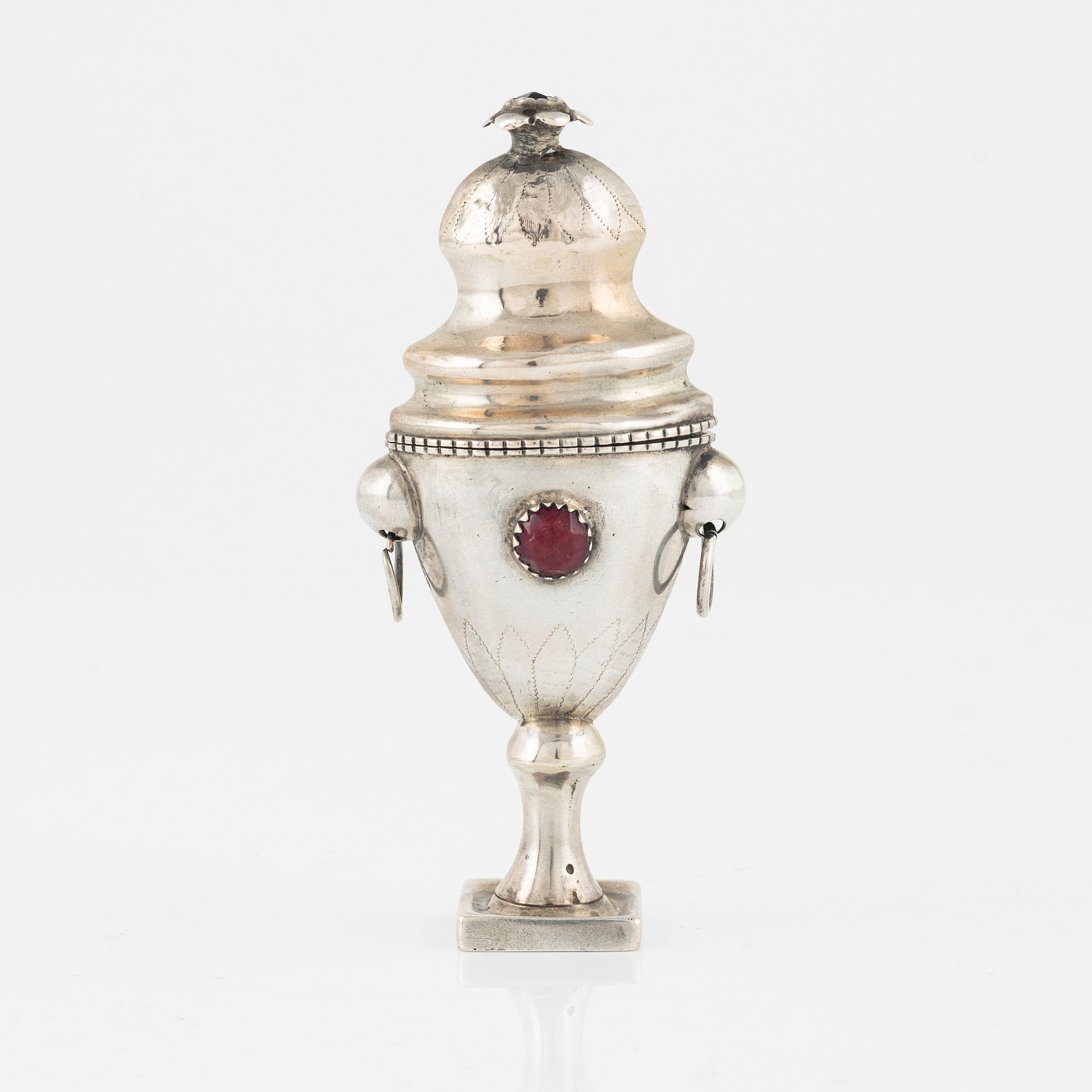 A Danish Silver Box, 'Hovedvandsegg', mark of U Stallknecht, Horsens around 1840.