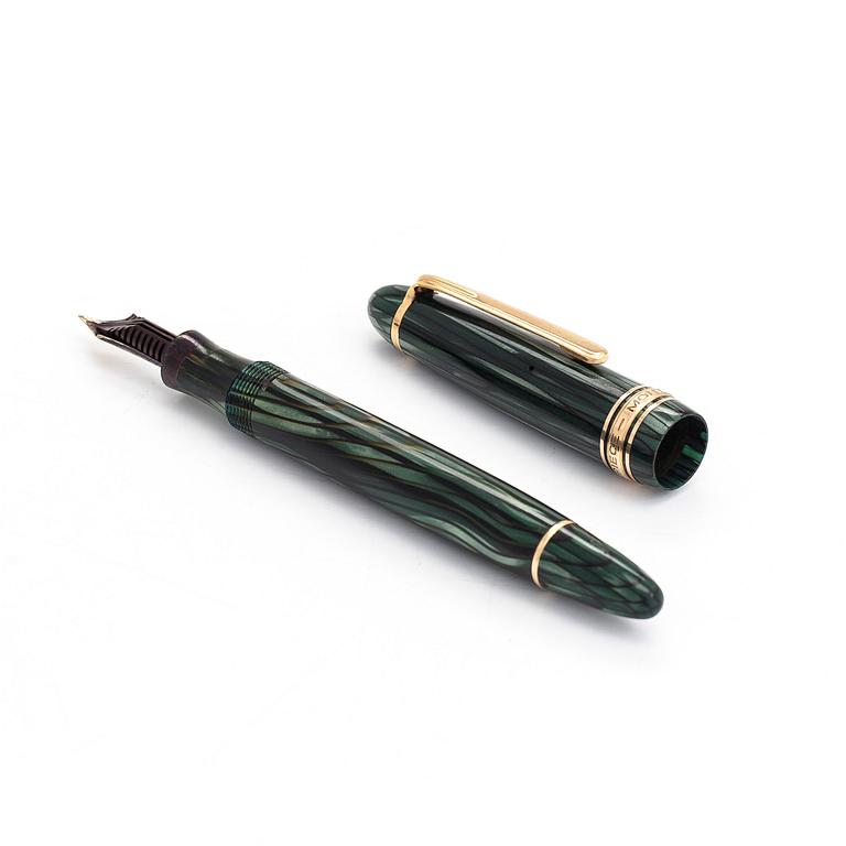 A mid 20th century "Masterpiece M 144G" Montblanc fountain pen.