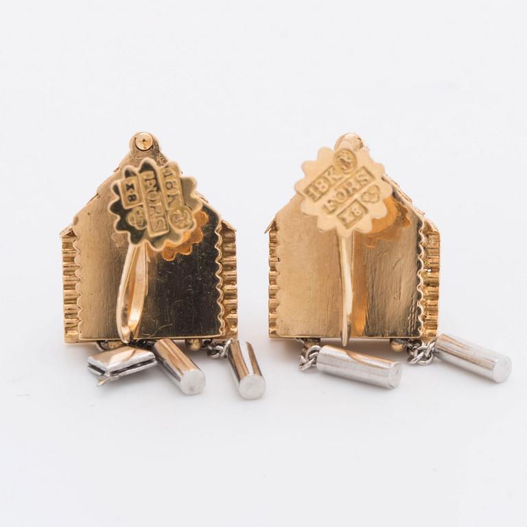 A pair of Swedish 18K gold earrings, mark of Ernst Forsell Falkenberg 1948, tolta weight ca 12 gr.