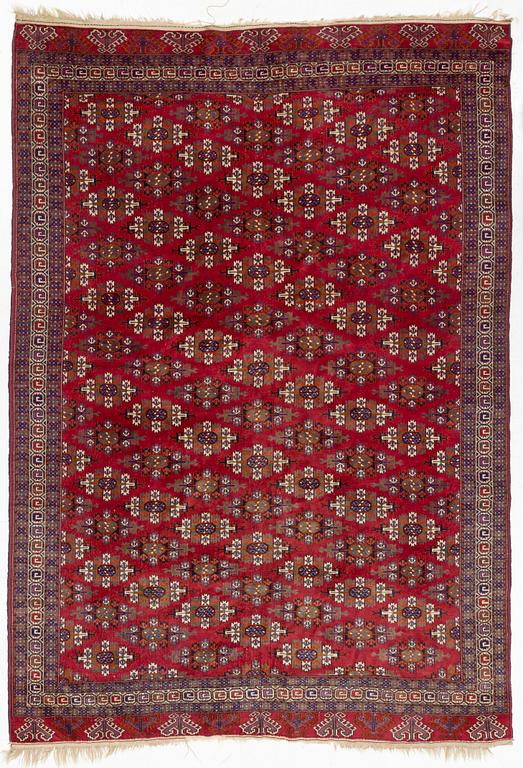 Carpet, oriental, approx. 315 x 220 cm.