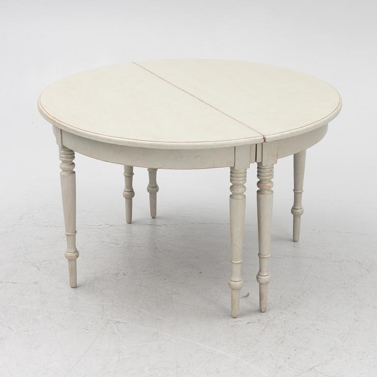 Dining table, 19th century.