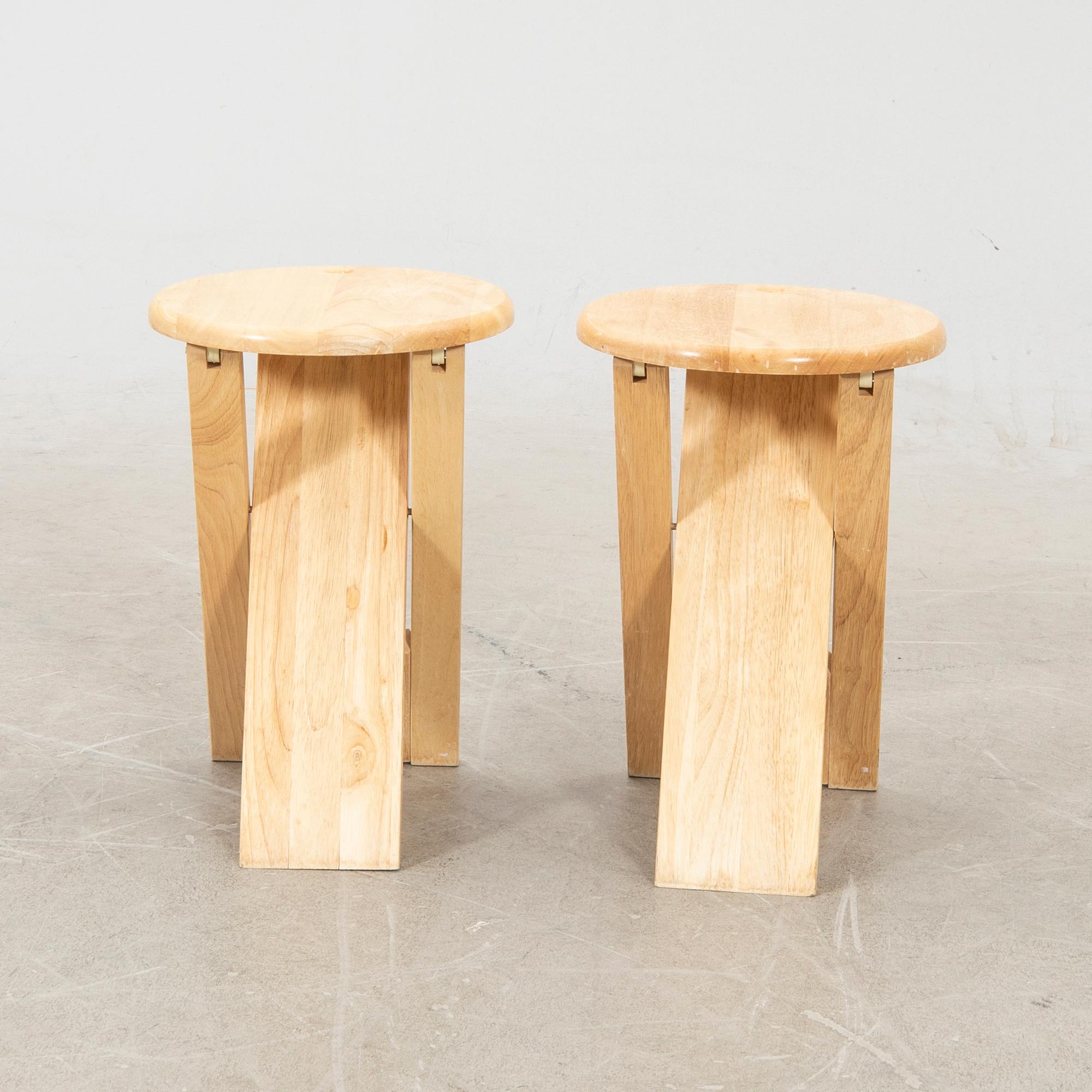 Roger Tallon, a pair of "TS" stools, Sentou, Paris, 1970s.