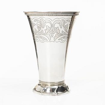 Guldsmedsaktiebolaget (GAB), A Swedish silver beaker, Stockholm 1934.