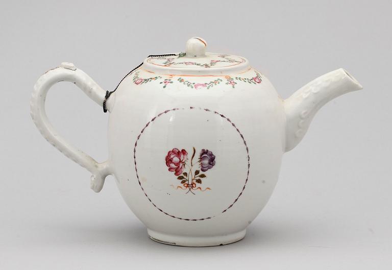 TEKANNA med LOCK, kompaniporslin. Qing dynastin, Qianlong (1736-95).