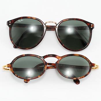SOLGLASÖGON, 2 st, "Gatsby Dlx Style 1" samt "Premier B", Ray Ban, 1900-talets fjärde kvartal.