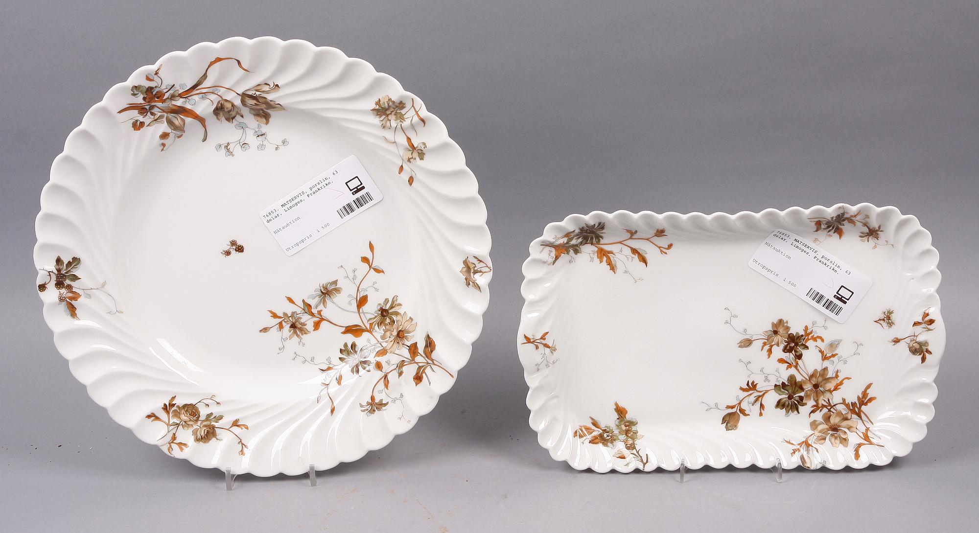 MATSERVIS, porslin, 63 delar, Limoges, Frankrike.