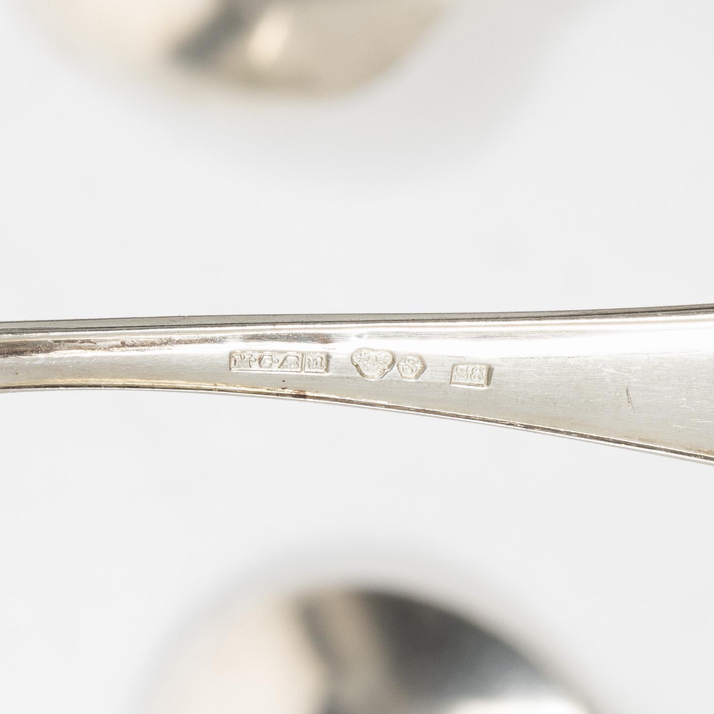 Bestick, 17 delar, silver, bl a serveringssked Th Marthinsen, Norge, kaffeskedar CG Hallberg mm.