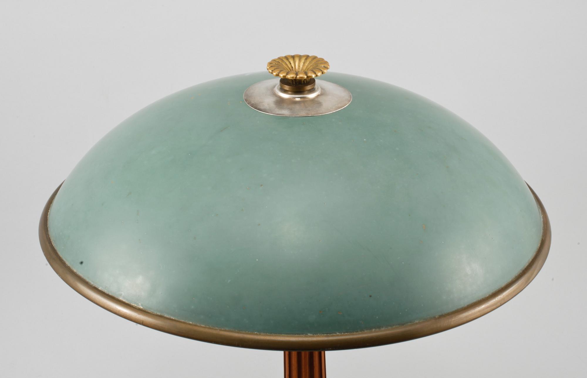 BORDSLAMPA, 1900-talets andra kvartal.