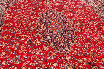 Matta, Meshed, ca 382 x 287 cm.