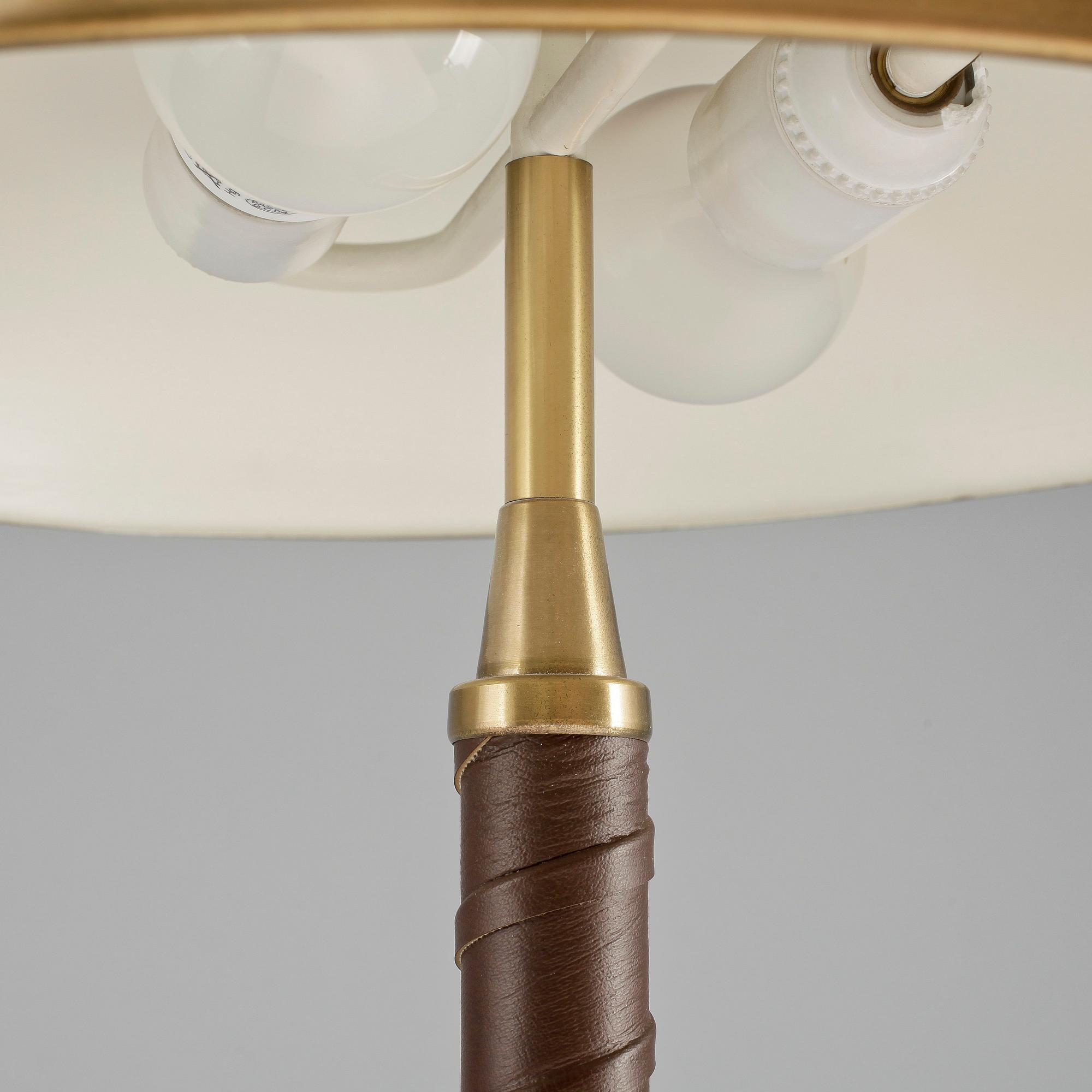 SKRIVBORDSLAMPA, 1900-talets andra hälft.