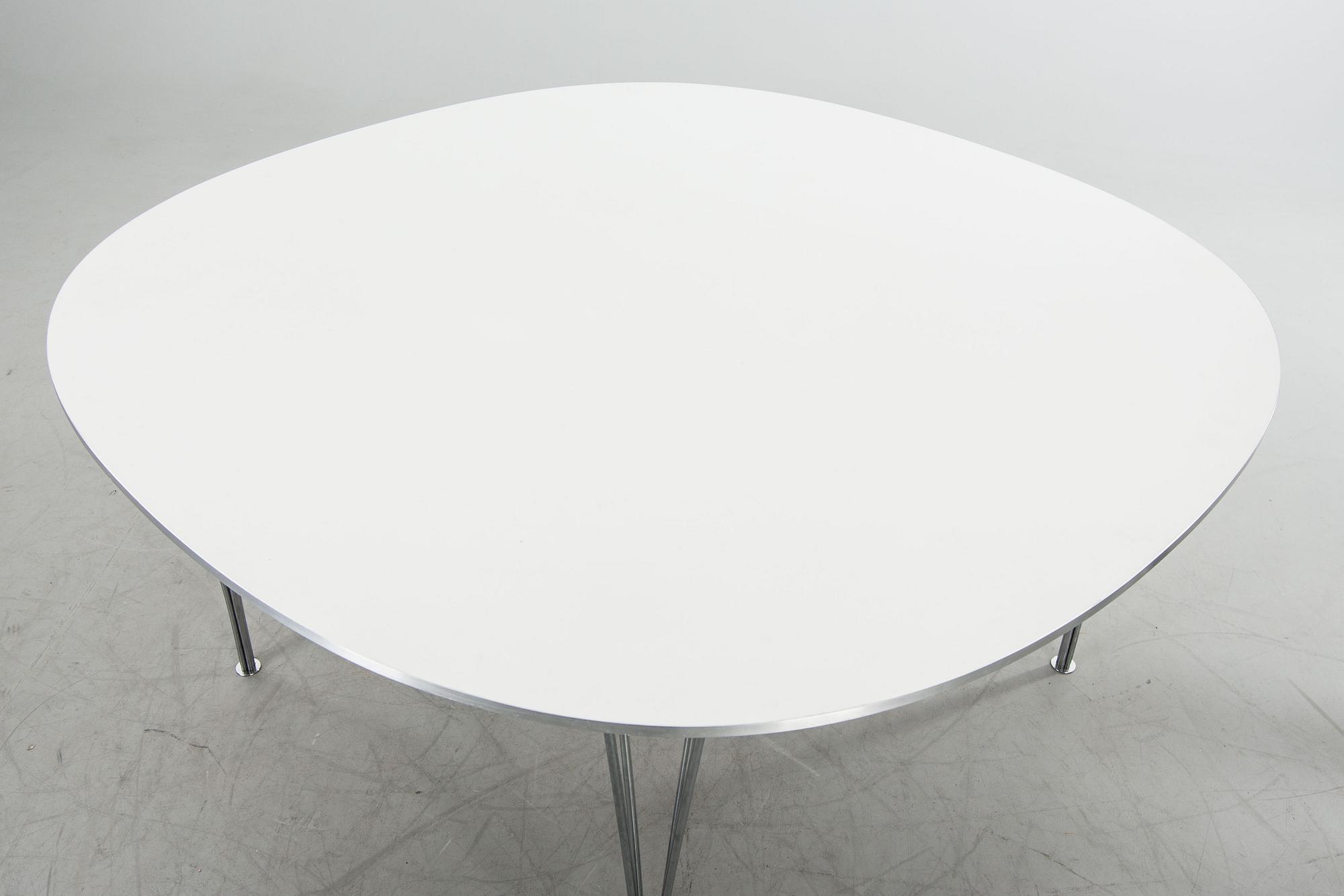 MATBORD, "Supercirkel", Bruno Mathsson & Piet Hein, Fritz Hansen. 1984.