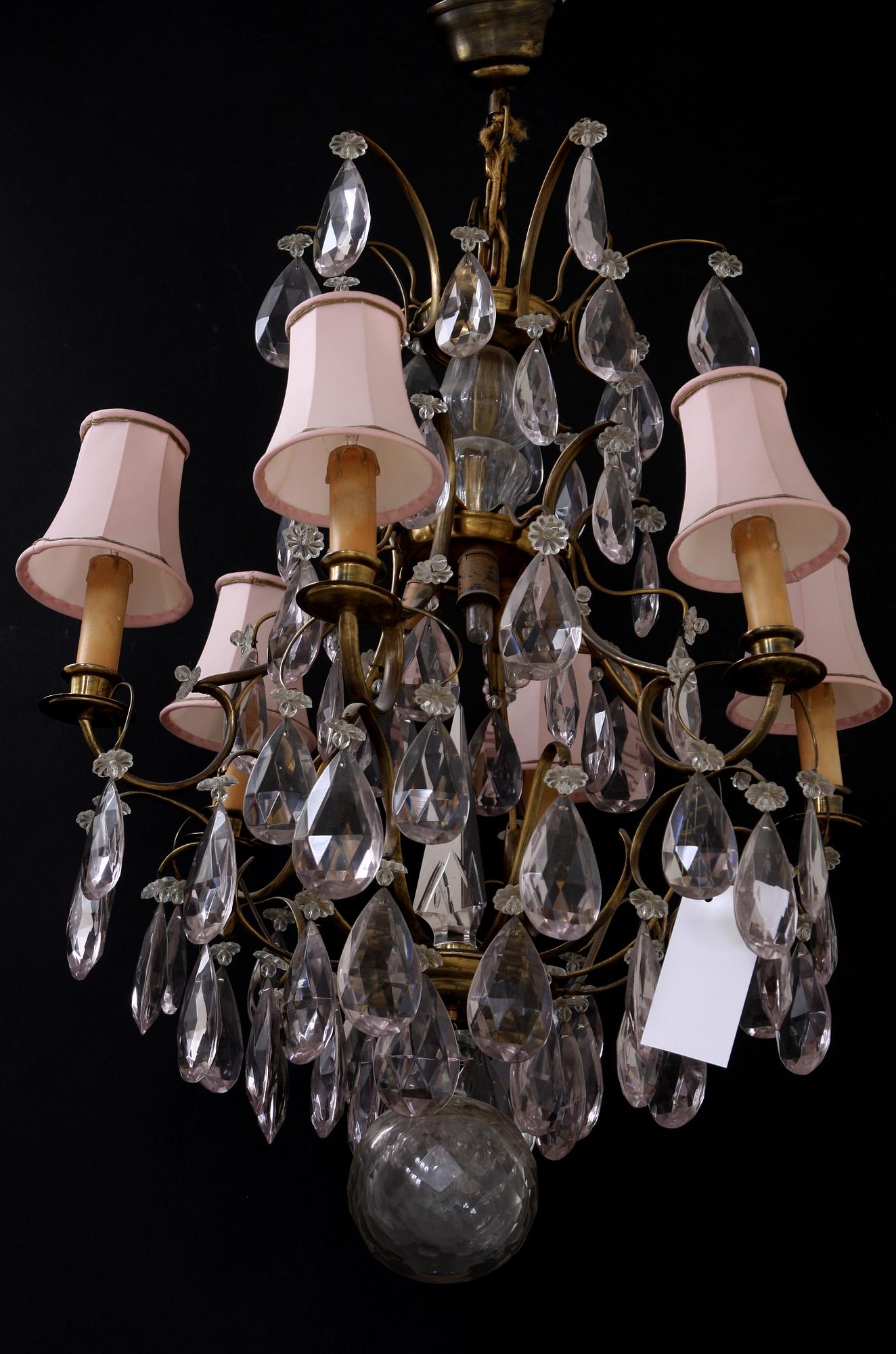 LJUSKRONA, rokokostil, 1900-talets första hälft.