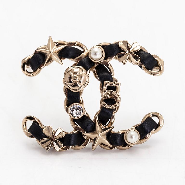 Chanel, brosch, 2020.