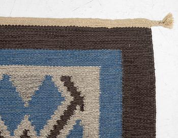 Matta rölakan, ca 341 x 200 cm, Sverige,.