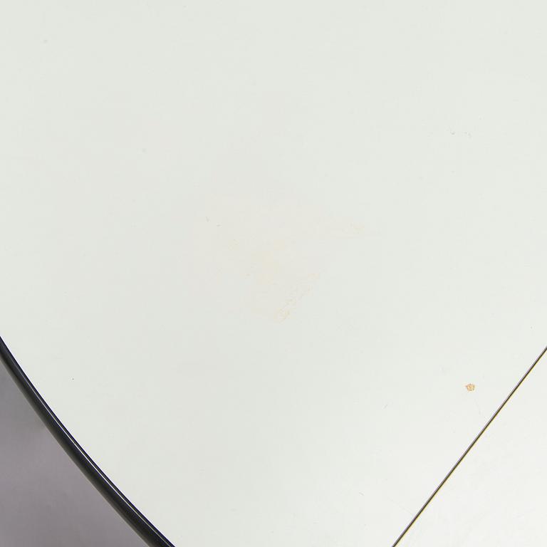 Charles & Ray Eames, konferensbord, "Segmented Table", Vitra 2005.