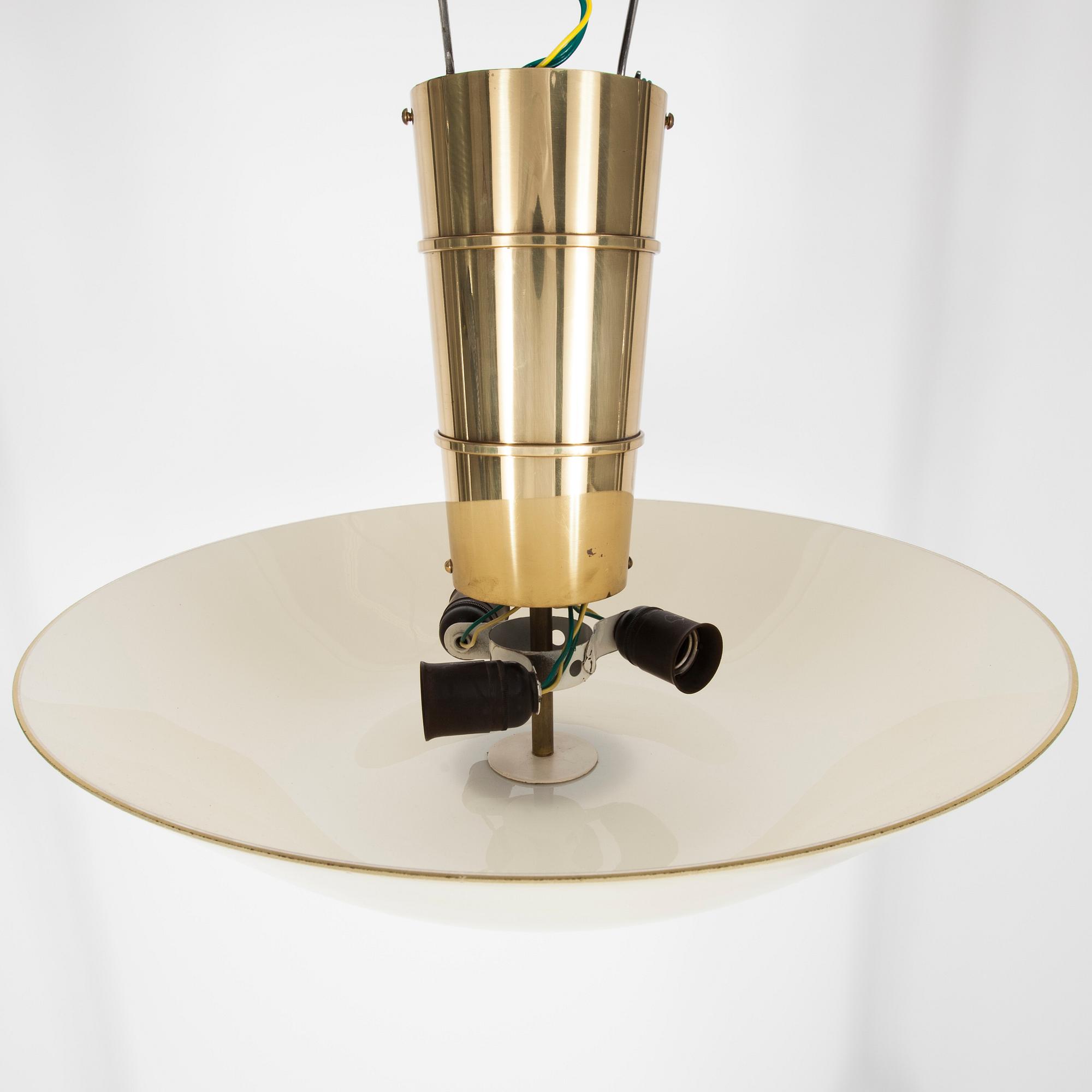 KATTOVALAISIN, malli 9053, design Paavo Tynell, Taito 1900-luvun puoliväli.