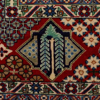 A carpet from the Esfashan, ca  ca 431 x 305 cm.