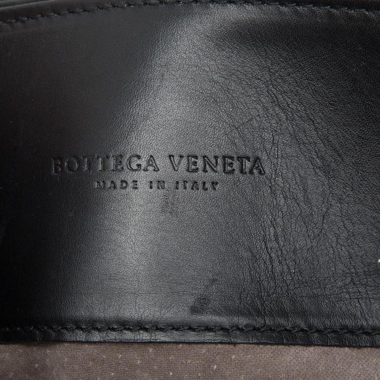 VÄSKA, "Intrecciato Rome", Bottega Veneta.
