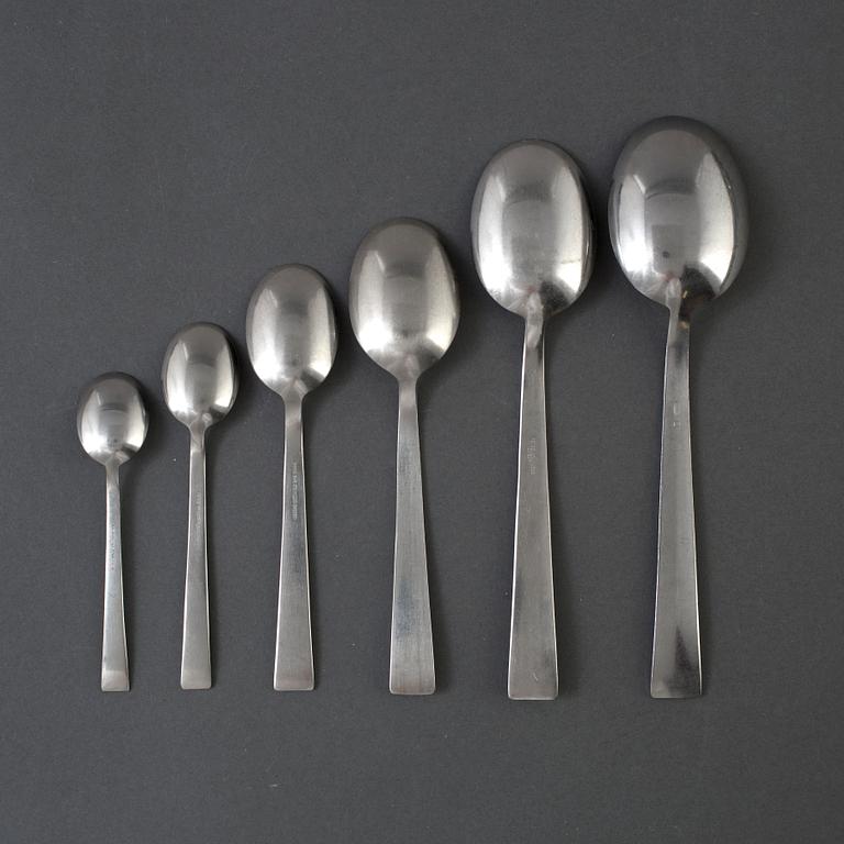 FOLKE ARSTRÖM, a 'Thebe' 141 piece stainless steel cutlery service from Gense.