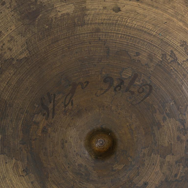 Ljusstake, brännförgylld brons, empire, 1800-talets första hälft.