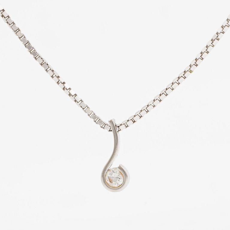 Pendant with chain, 18K white gold set with a small brilliant-cut diamond.