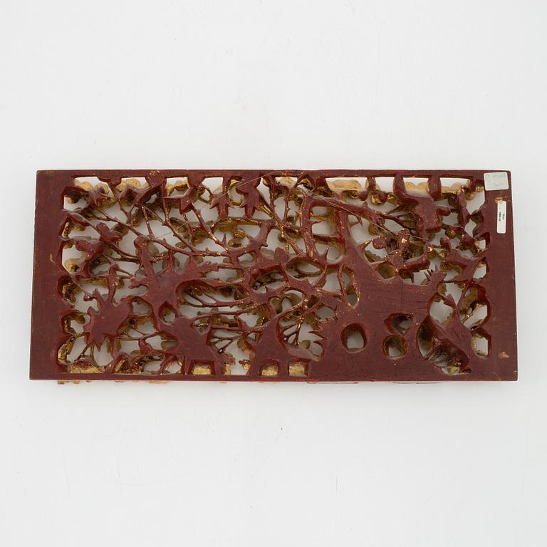 A Chinese carved wooden decor part, 20th Century.