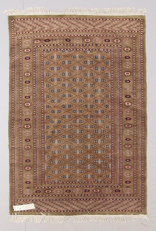 MATTA, Kashmir, 1900-talets andra hälft, 185 x 126 cm.