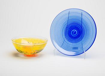 SKÅL samt FAT, Kosta Boda, Bertil Vallien och Gunnel Sahlin, 1900-talets senare del.