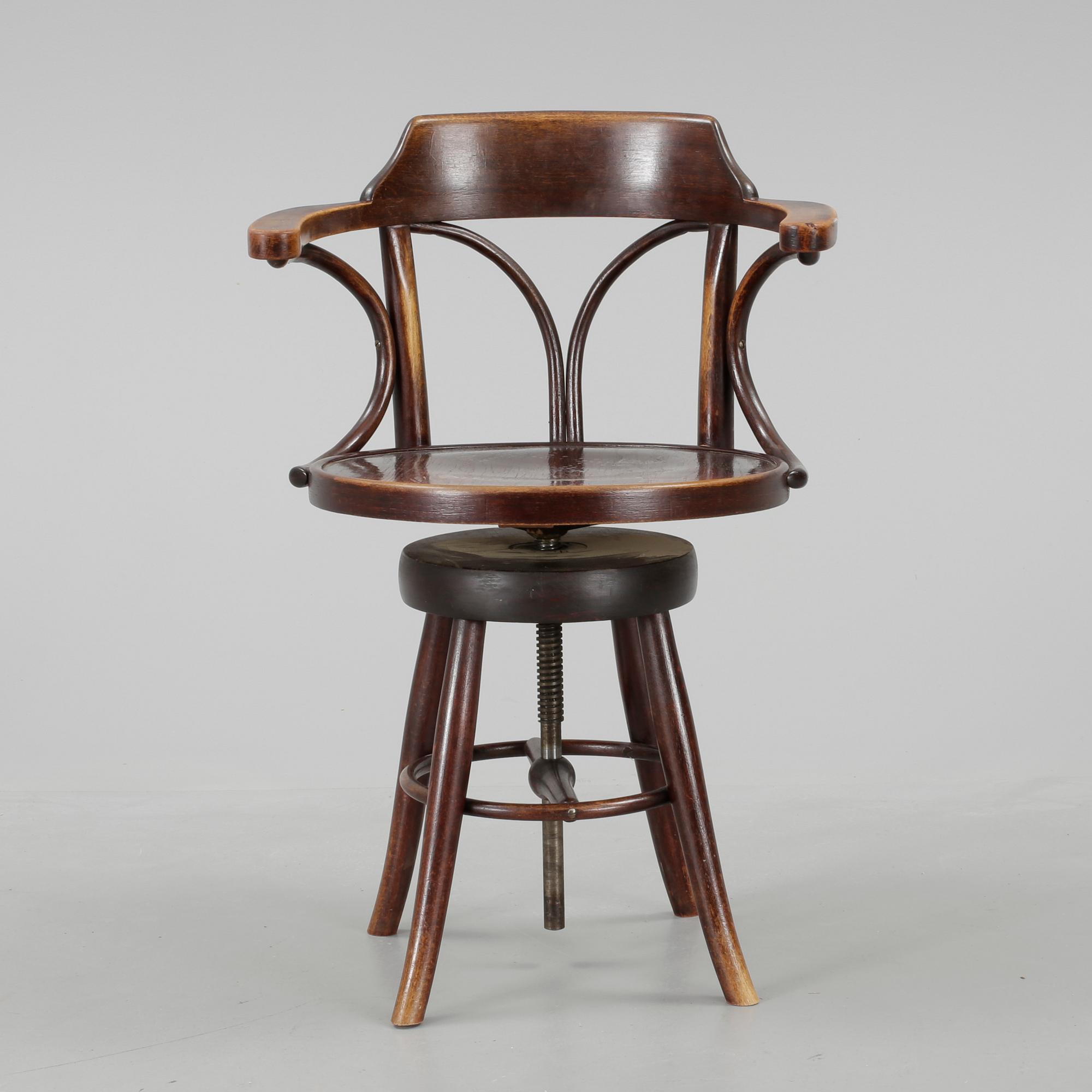 SKRIVBORDSSTOL, Gemla, 1900-talets första hälft.