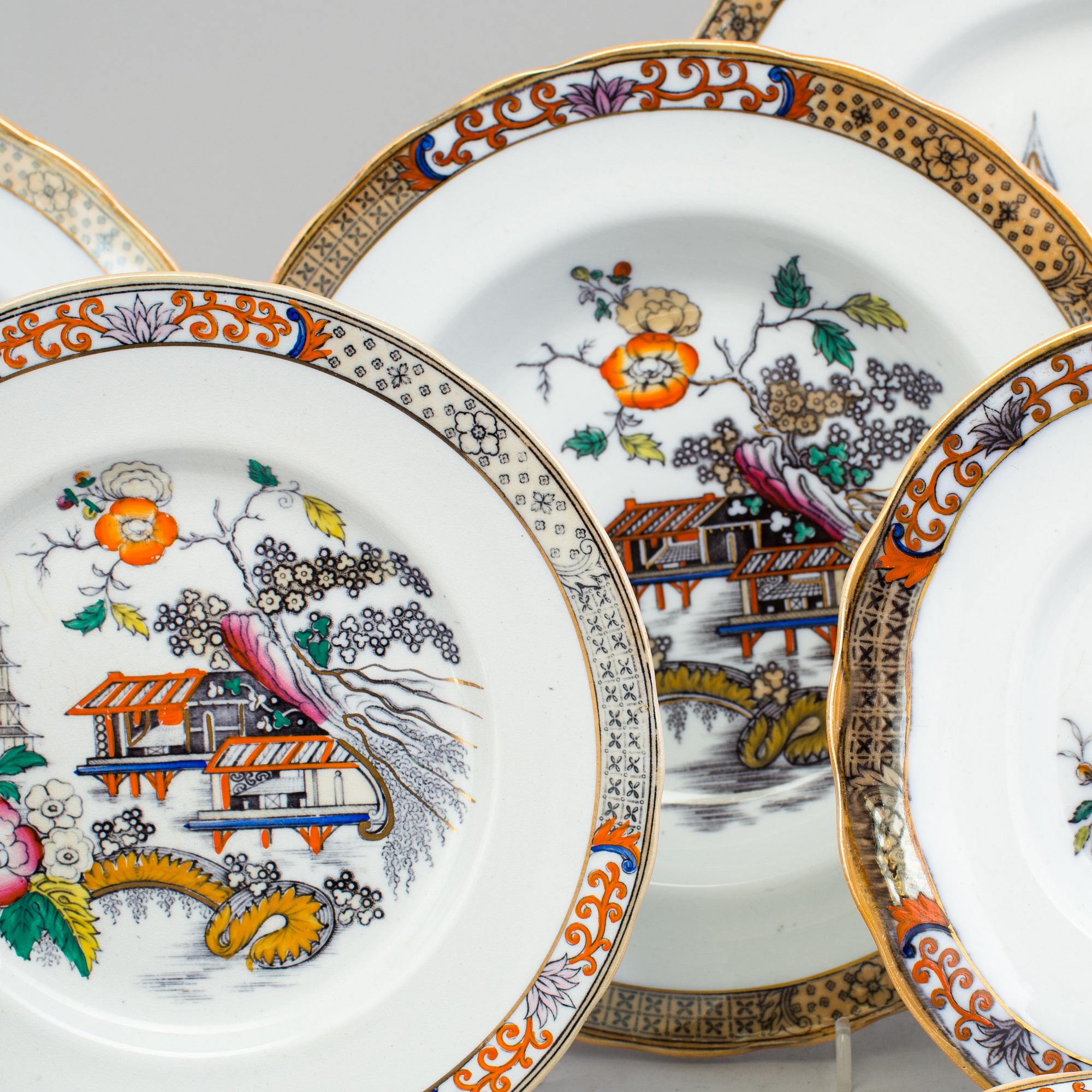 A set of 45 pieces of tableware "Japan" by Rörstrand.