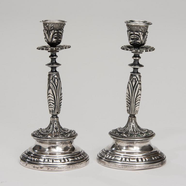 LJUSSTAKAR, ett par, silver, Egypten 1900-talets senare hälft. Tot. vikt ca 988 g.