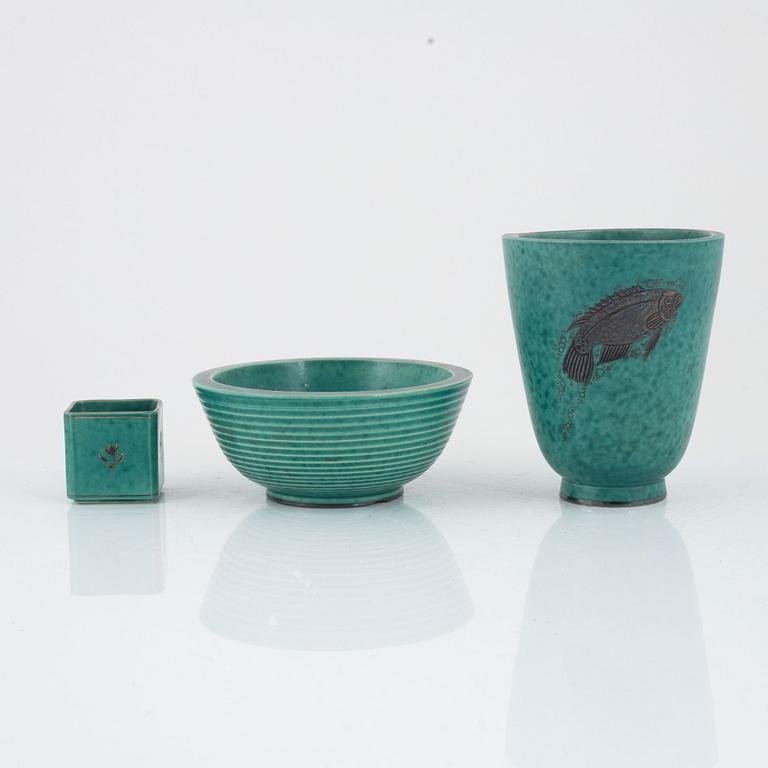 Wilhelm Kåge, vaser, 2 st samt skål, "Argenta", Gustavsberg, 1933, 1935 samt efter 1959.
