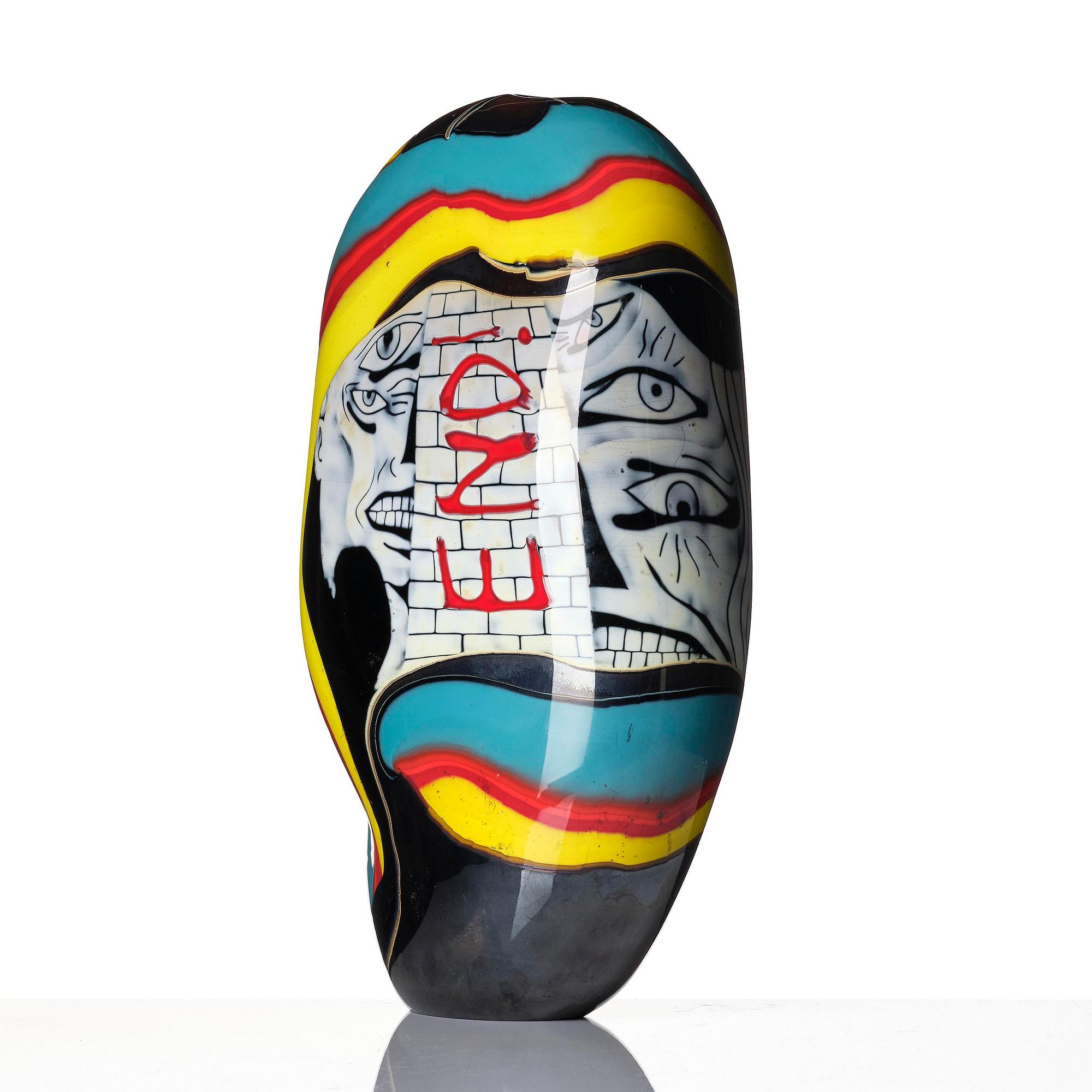 Peter Hermansson, "The Bad Hug", a unique glass vase in graal technique, BODABULLET, 2015.
