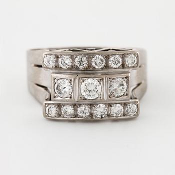 RING, med briljantslipade diamanter ca 0.54 ct, GA Wall, Stockholm, 1953.