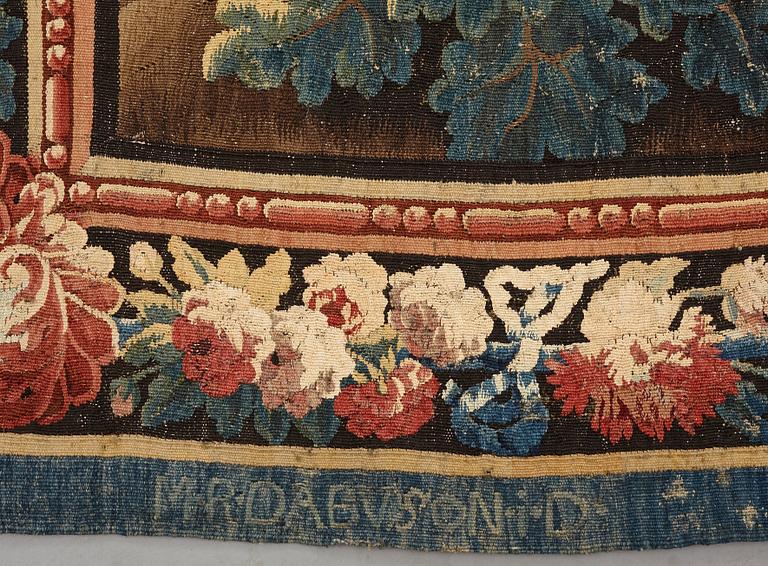 A Manufacture Royale d’Aubusson, 'entre-fenêtre' tapestry, ca 296 x 129,5 cm.