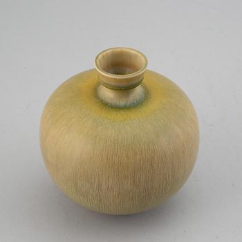 BERNDT FRIBERG, a stoneware vase, Gustavsberg studio, Sweden, 1970.