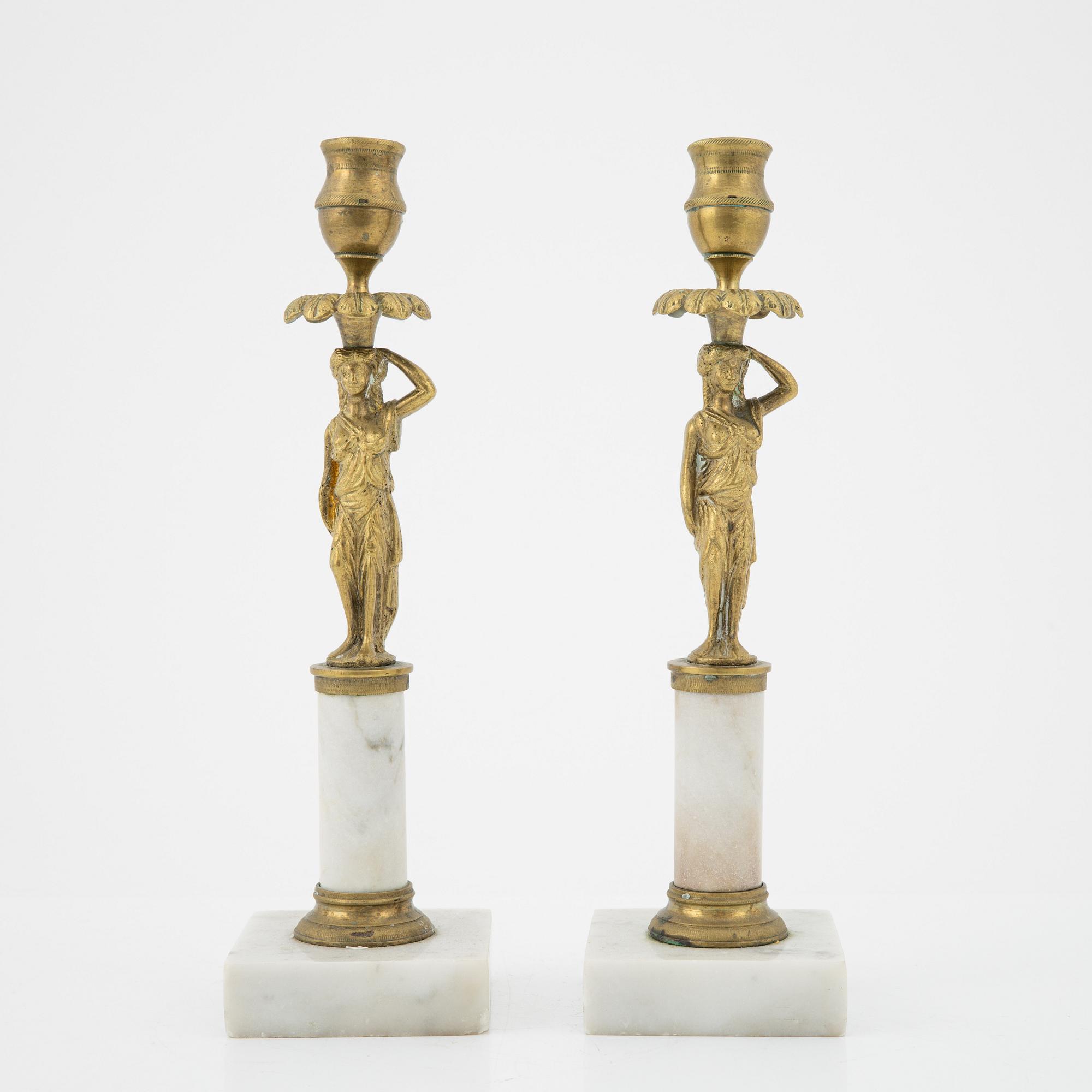 Ljusstakar, ett par, gustaviansk stil, omkring år 1900.