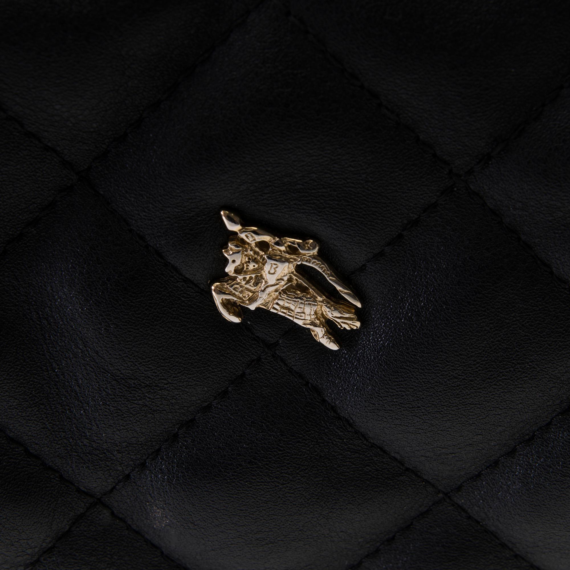 VÄSKA, Burberry.
