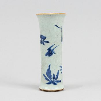 A Transitional blue and white 'sleeve' vase, 17th century.