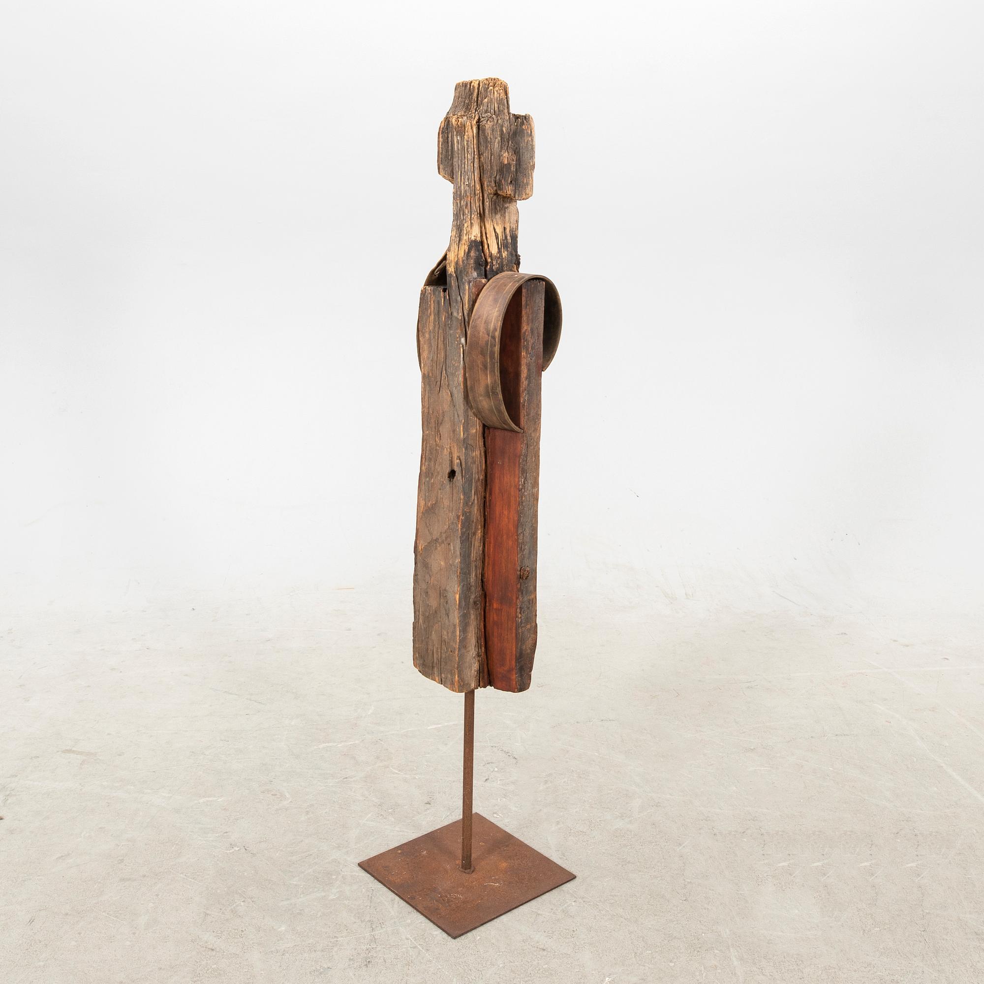 Okänd konstnär 1900-tal ,  wooden sculpture.